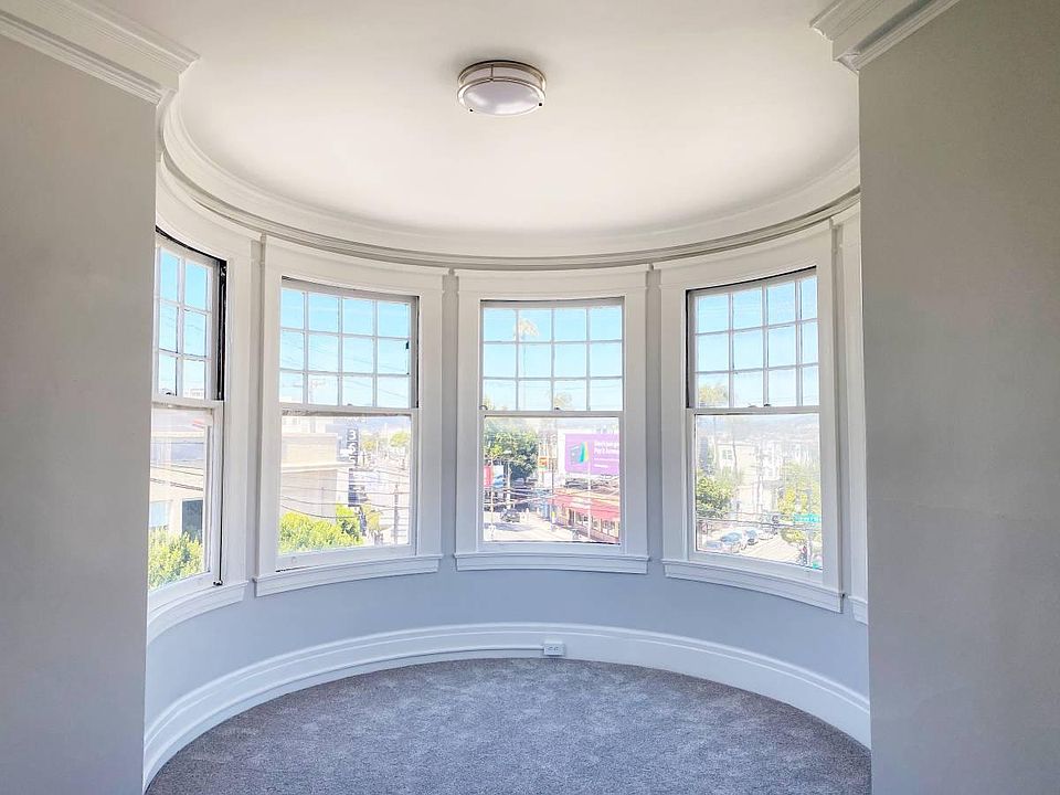 1st image of 949 Columbus Ave #3