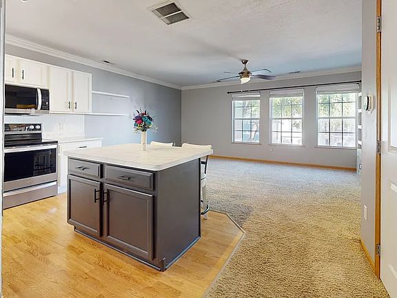 4th image of 3013 SW Sharmin Ln