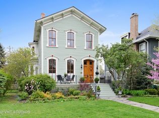 1024 Hinman Ave, Evanston, IL 60202