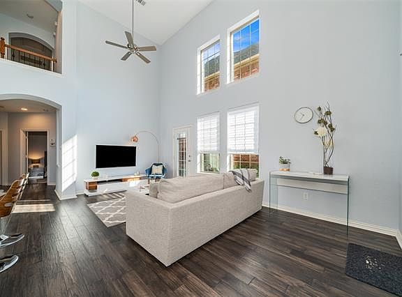 5th image of 1725 Snow Owl Ct