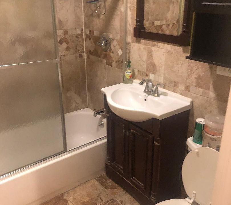 2nd image of 1330 Odell St