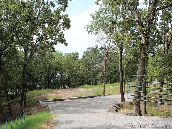 2nd image of 419050 E 1157th Rd