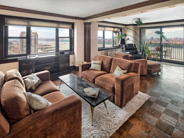 7855 Boulevard E, North Bergen, NJ 07047