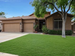 906 S Ash St, Gilbert, AZ 85233