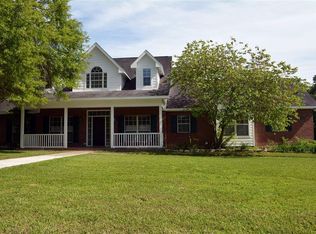 625 Country Place West Dr, Brenham, TX 77833
