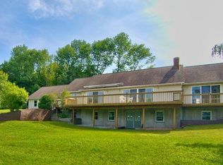 1715 Owego Tpke, Honesdale, PA 18431