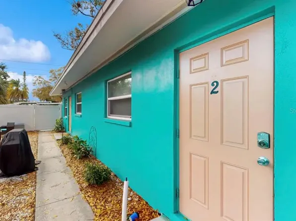 726 Stremma Rd, Largo, FL 33770