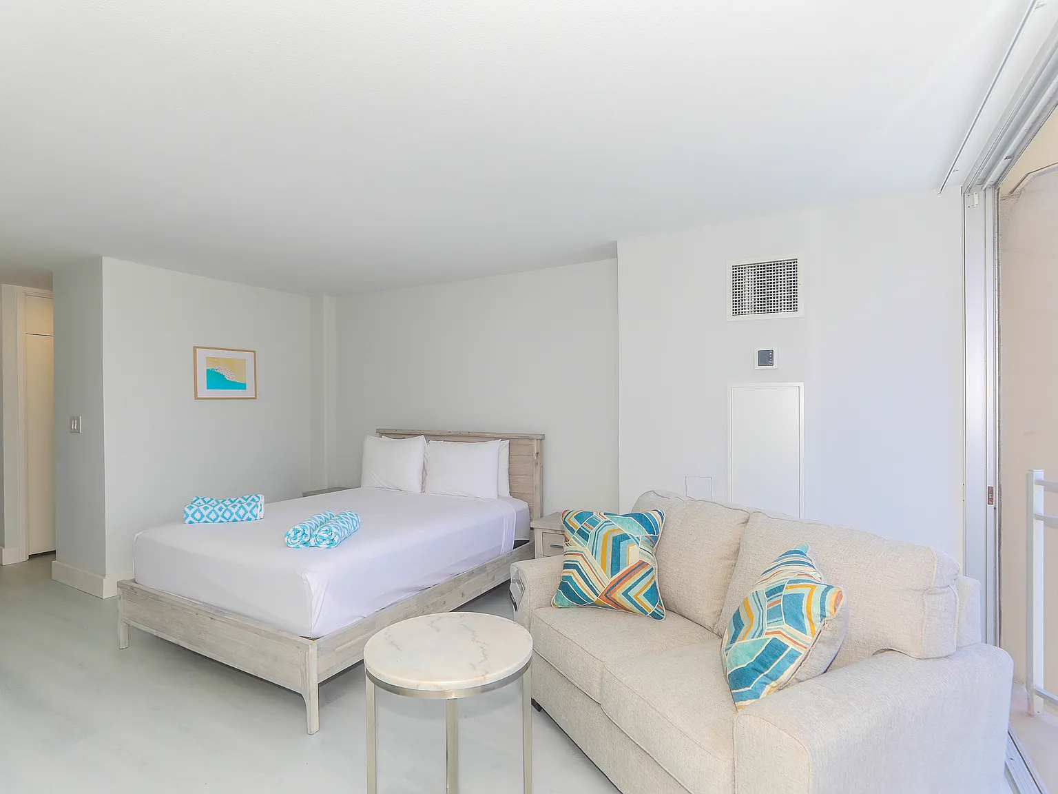 Studio, 445 sqft, $2,200 — Photo 1