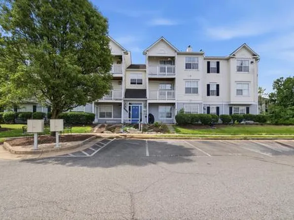 8058 Lisle Dr APT 104, Manassas, VA 20109