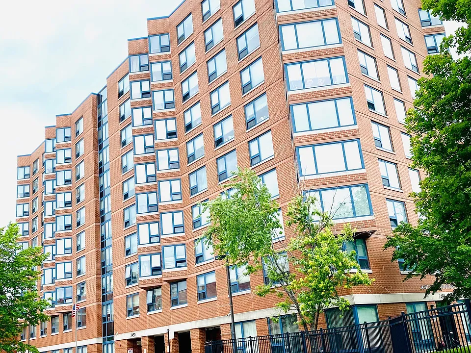 James Sneider Apartments