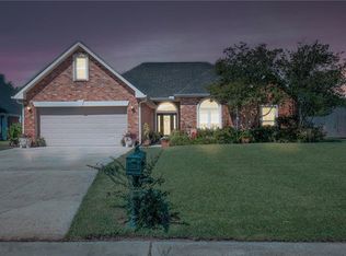 172 W Lakeview Dr, La Place, LA 70068
