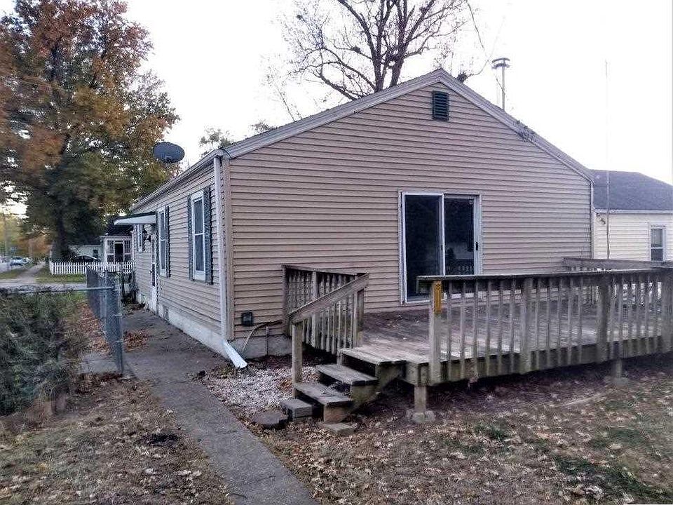 2nd image of 1535 Chestnut St