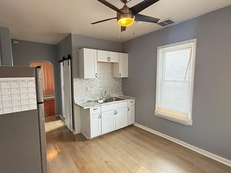 8224 S Muskegon Ave — Photo 12