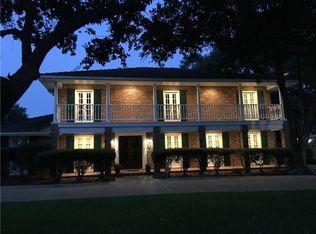 303 Hawthorne St, Gretna, LA 70056