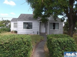 330 W Maple St, Sequim, WA 98382