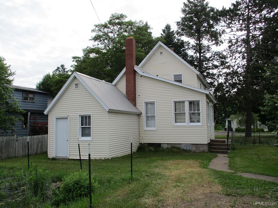 110 N 4th St, Ontonagon, MI 49953 Zillow
