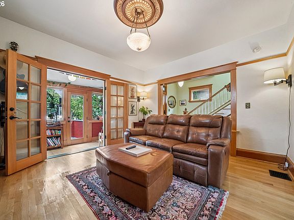 5th image of 2023 NE 7th Ave