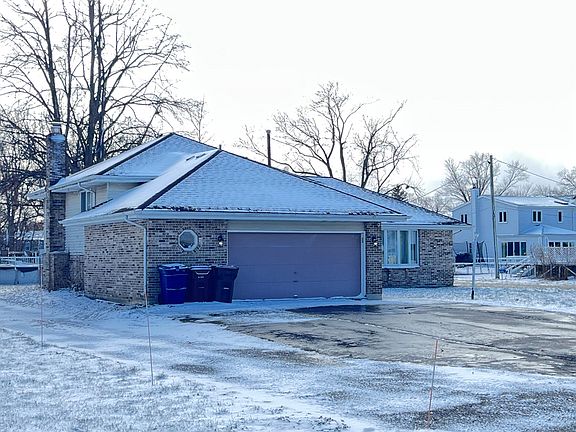 3rd image of 1221 174th St