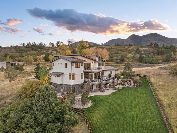 3rd image of 15480 Dinosaur Ridge Road