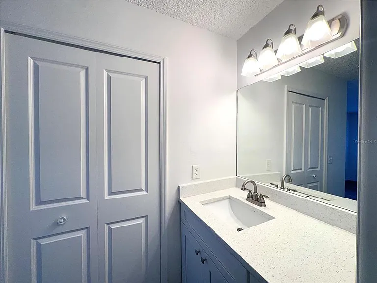 2452 Oak Park Way — Photo 14