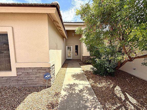 5th image of 2116 Roy Rogers Way