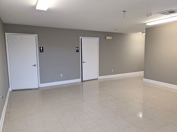 3rd image of 180 Capital Bank Dr
