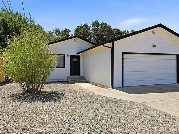 2nd image of 14935 Highlands Way