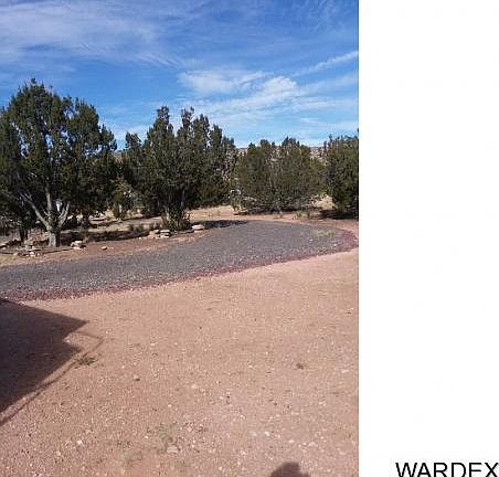5th image of 25945 Hillcrest Dr