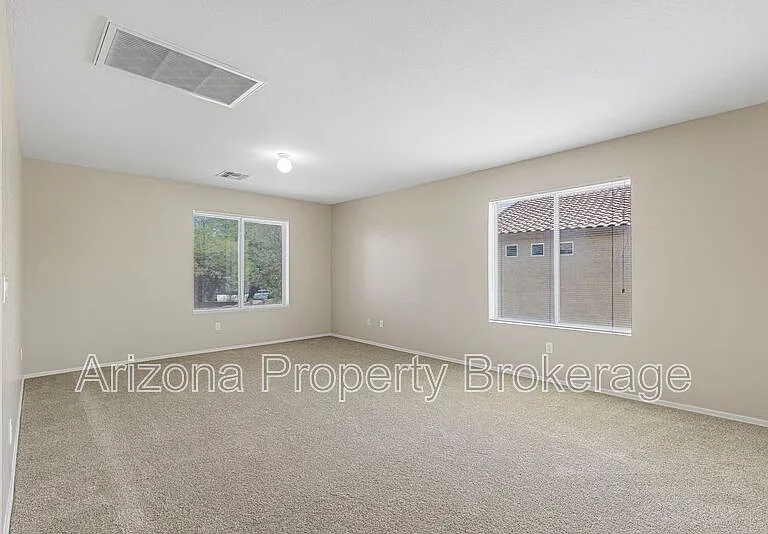 31567 N Cactus Dr — Photo 19
