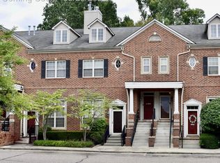 16976 Farmington Rd #19, Livonia, MI 48154