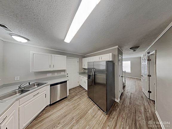 4th image of 5706 River Glen Dr
