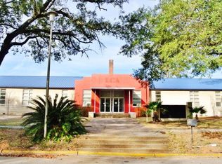 1225 W 4th Ave, Albany, GA 31707