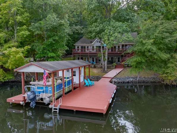 126 N Daniel Ct, Macon, NC 27551