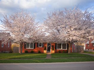 343 Hillcrest Dr, Versailles, KY 40383