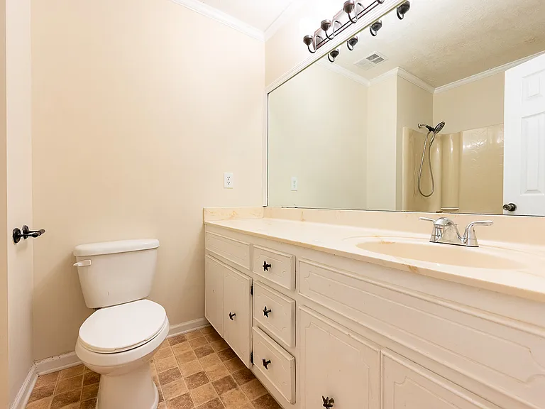 3101 Village West Dr — Photo 15