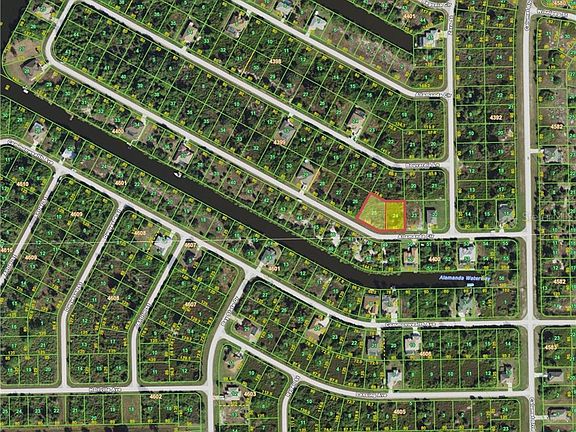 3rd image of 13931 Allamanda Cir