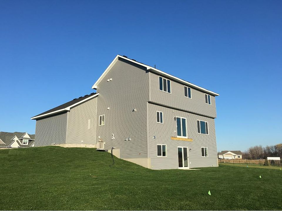 2nd image of 2096 Dogwood Ct