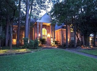 11823 Parkriver Dr, Houston, TX 77070