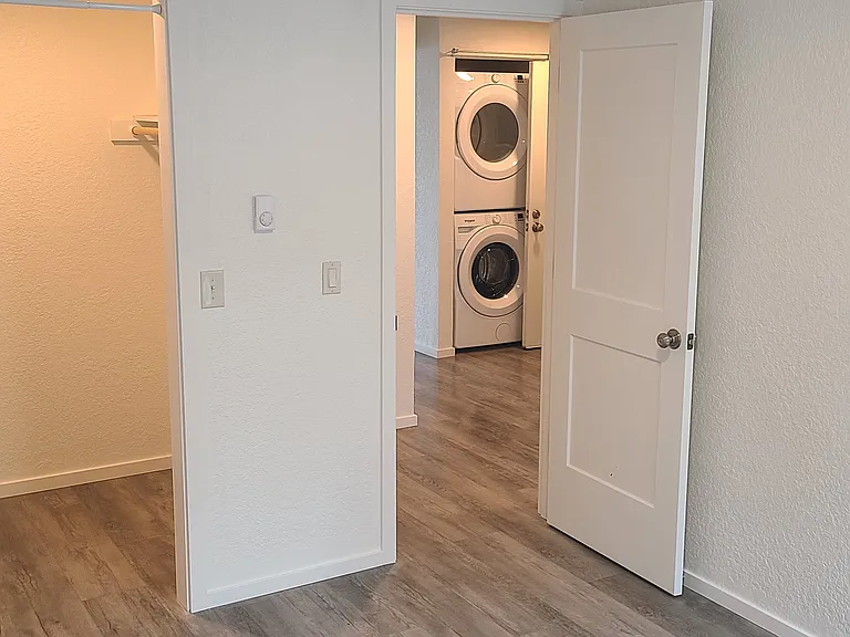 404 Railroad Ave #12 — Photo 15