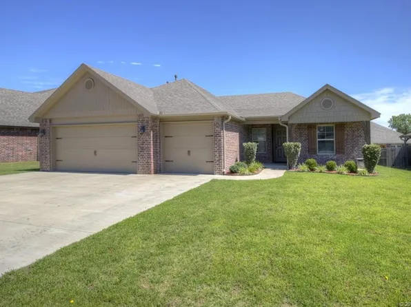 1004 S Missouri Ave, Claremore, OK 74019