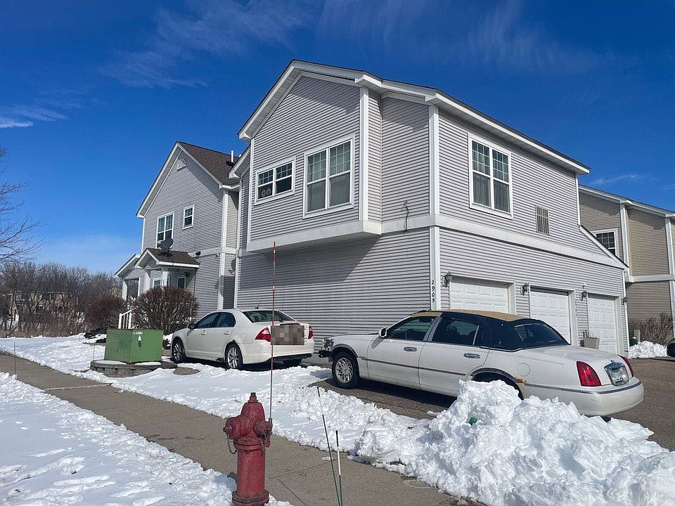 2nd image of 2905 Hemingway Dr