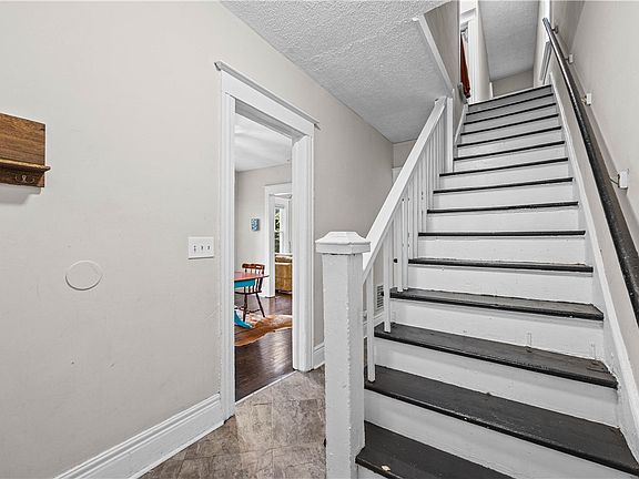 3rd image of 16 Clifton St