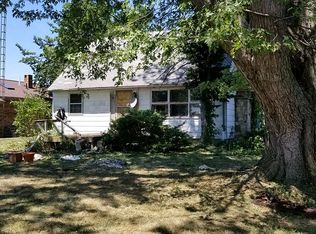 1024 E Hickory Grove Rd, Pt Clinton, OH 43452