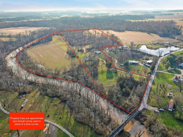 10326 Tower Rd, Quincy, IN 47456
