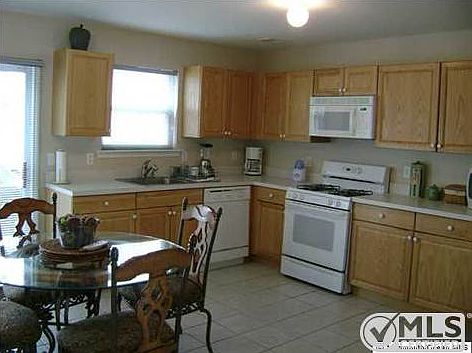 2nd image of 49 Waterview Dr