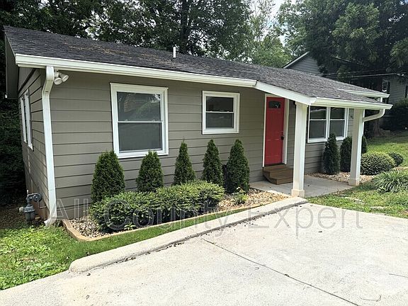 2nd image of 916 Zion Cir