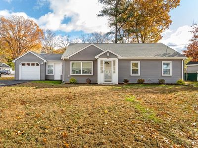 64 Highland St, Canton, MA, 02021