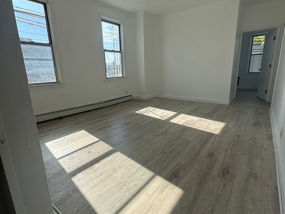 1st image of 1848 126th St Floor 2