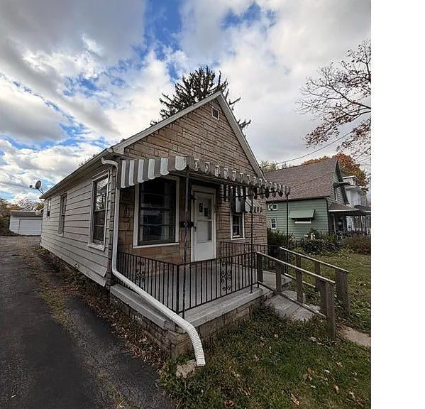 636 White St — Photo 4