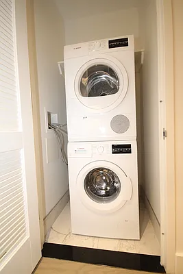 Rented by Red Apple Group | media 6